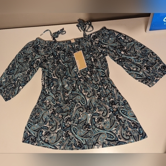 𝅺MICHAEL kors paisley print off the shoulder tie top. - Picture 5 of 6